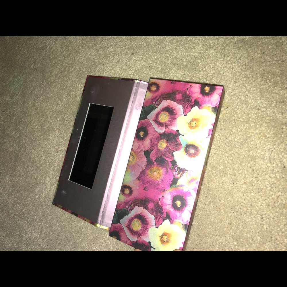 IUlta makeup pallet